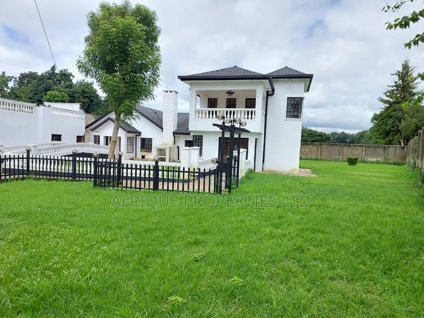 6 Bedroom House Intigoni for a Restaurant.