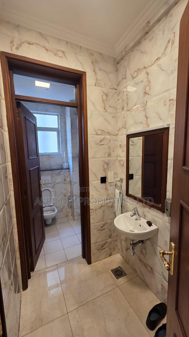 4bdrm Apartment in Parklands for sale
