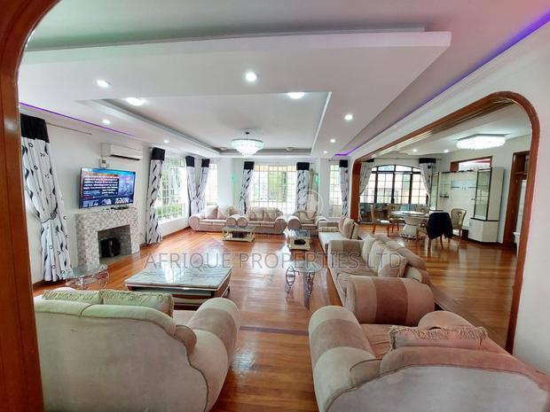 9bdrm Maisonette in Thome Estate for sale