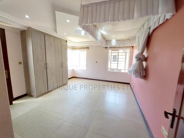 4bdrm Mansion in Kenyatt Road for sale