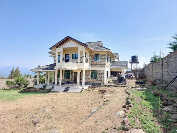 4bdrm Mansion in Naivasha for sale