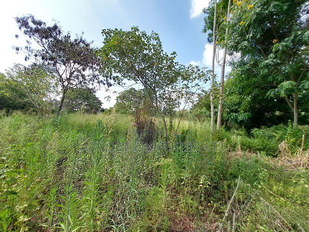 Old Runda 1/2 Plot For Sale