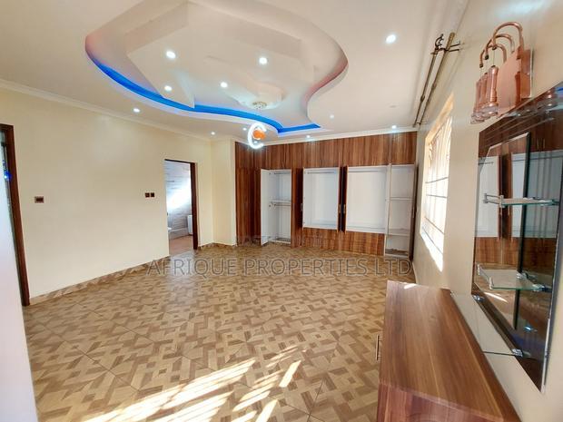 5bdrm Mansion in Membley for rent
