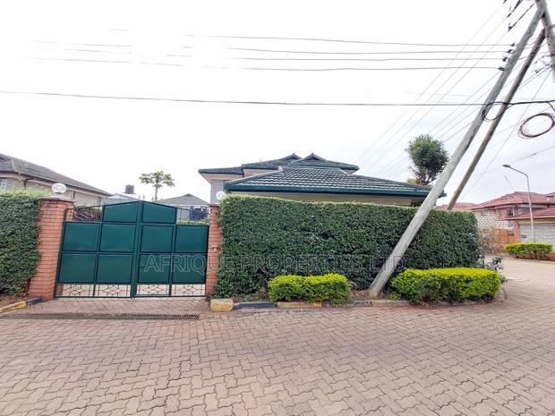 4bdrm Townhouse/Terrace in Muthaiga North for sale
