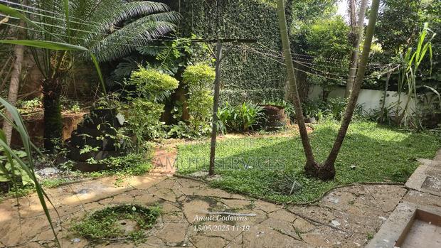 5bdrm Villa in Millennium Villas, Riverside Drive for sale