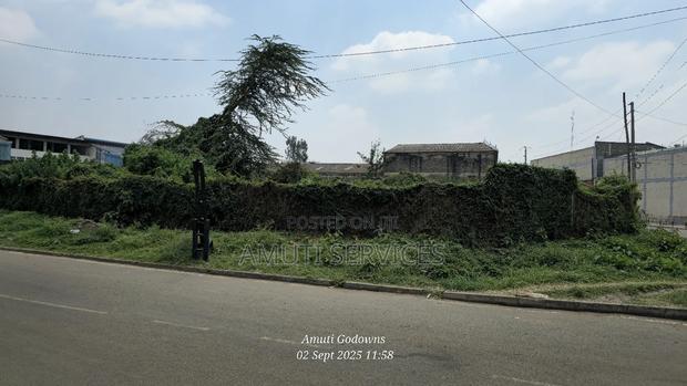 Road a 0.5 Corner Plot for Sale