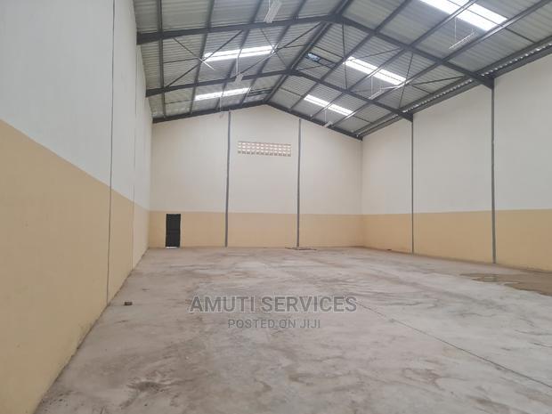 Godown 8000sqft to Let