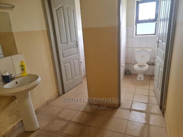 Godown 8000sqft to Let