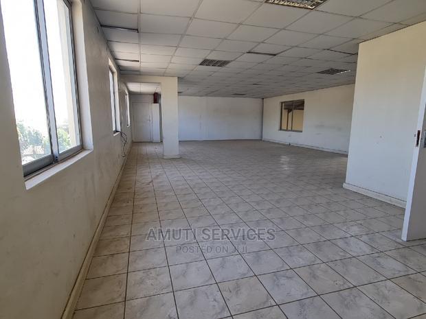 Sabaki: 6,500SQFT Godown to Let