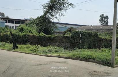 Road a 0.5 Corner Plot for Sale