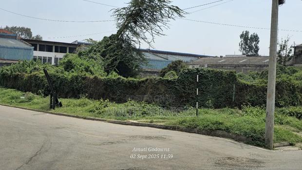Road a 0.5 Corner Plot for Sale