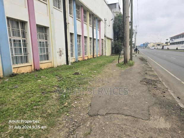 Old Godown for Sale on 0.5acre