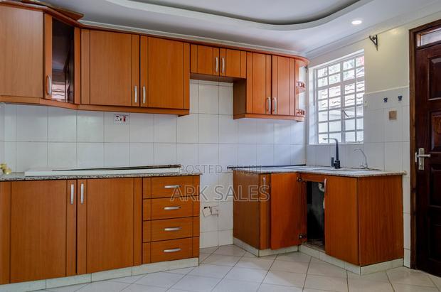 3bdrm Maisonette in Green Park Estate, DayStar Area for rent