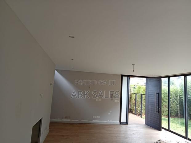 Furnished 3bdrm Villa in Ineza, Runda for rent