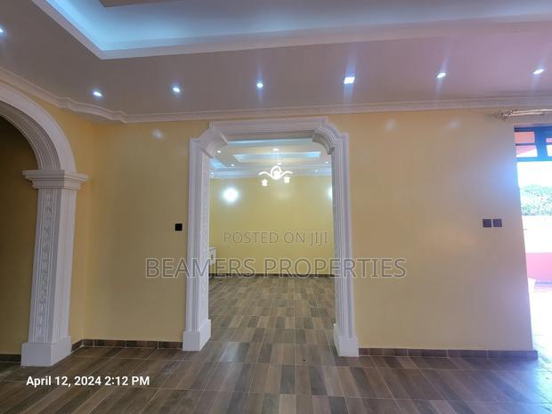 4bdrm Maisonette in Membly Estate for sale
