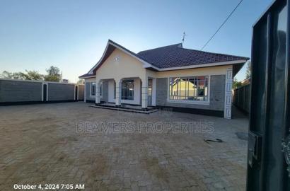 3bdrm Bungalow in Mugutha, Ruiru for sale