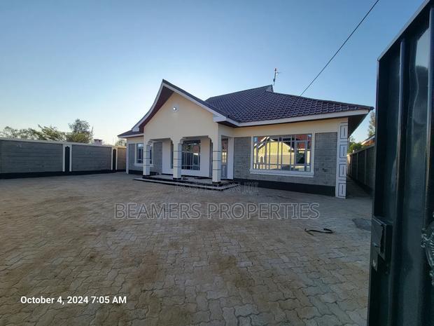 3bdrm Bungalow in Mugutha, Ruiru for sale