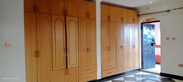 6bdrm Villa in Mugutha, Ruiru for sale