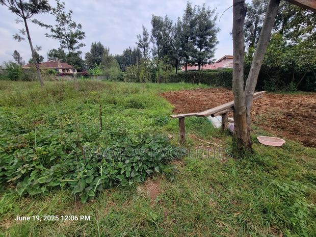 1/2 Acre for Sale in Thome Plateau.