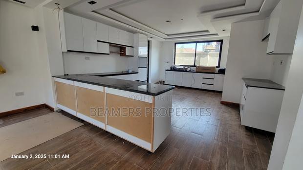 4bdrm Maisonette in Kenyatta Road for sale