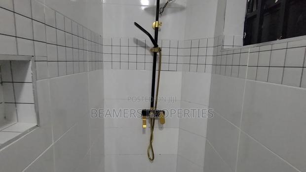 7bdrm Maisonette in Paradise Court, Kenyatta Road / Theta for sale