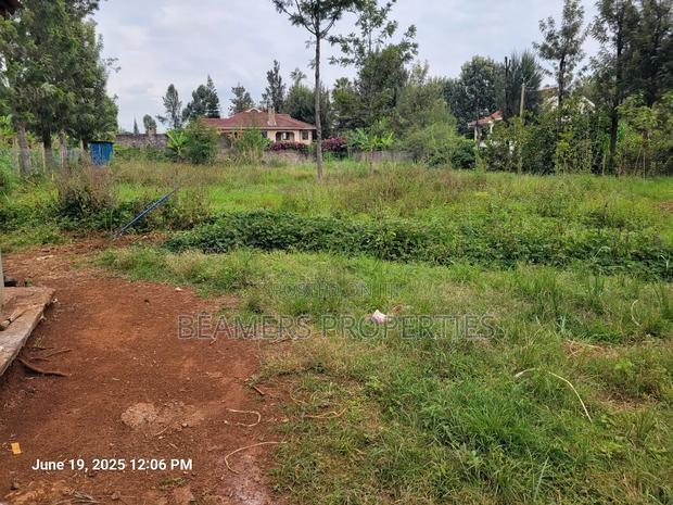 1/2 Acre for Sale in Thome Plateau.