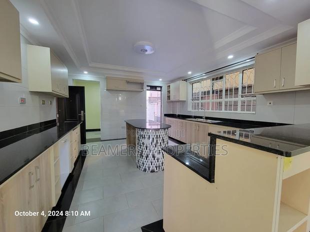 4bdrm Maisonette in Mugutha, Ruiru for sale