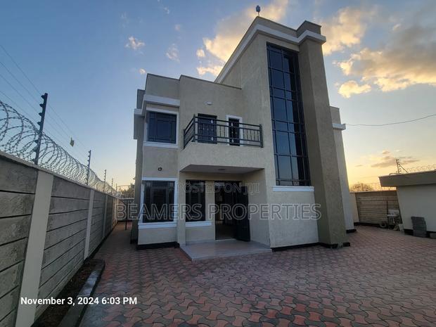 5bdrm Maisonette in Kamakis for sale