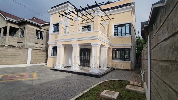 7bdrm Maisonette in Paradise Court, Kenyatta Road / Theta for sale