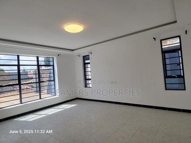 4bdrm Maisonette in Muigai Inn, Kenyatta Road / Theta for sale