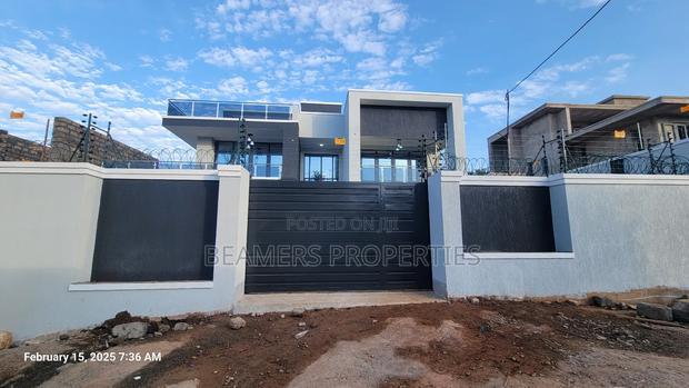 4bdrm Maisonette in Mugutha, Ruiru for sale