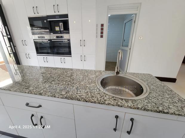 4bdrm Villa in Kahawa Sukari, Ruiru for sale