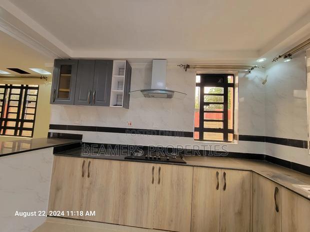 6bdrm Maisonette in Mugutha, Ruiru for sale