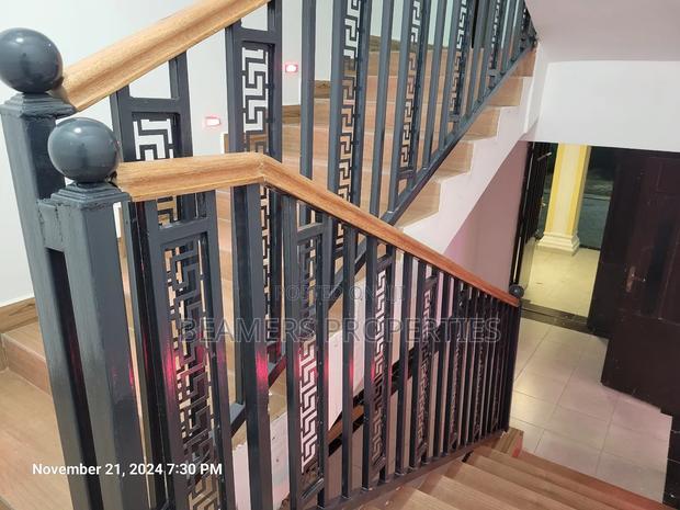 7bdrm Maisonette in Paradise Court, Kenyatta Road / Theta for sale