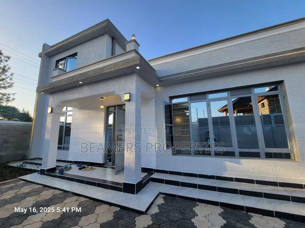 4bdrm Maisonette in Mugutha Kiganjo Road, Ruiru for sale
