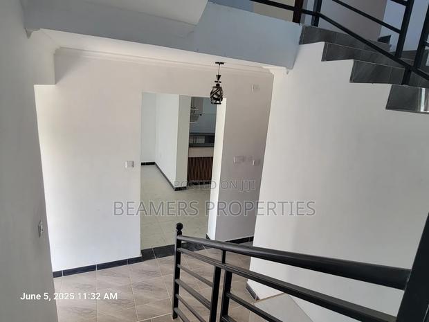 4bdrm Maisonette in Muigai Inn, Kenyatta Road / Theta for sale