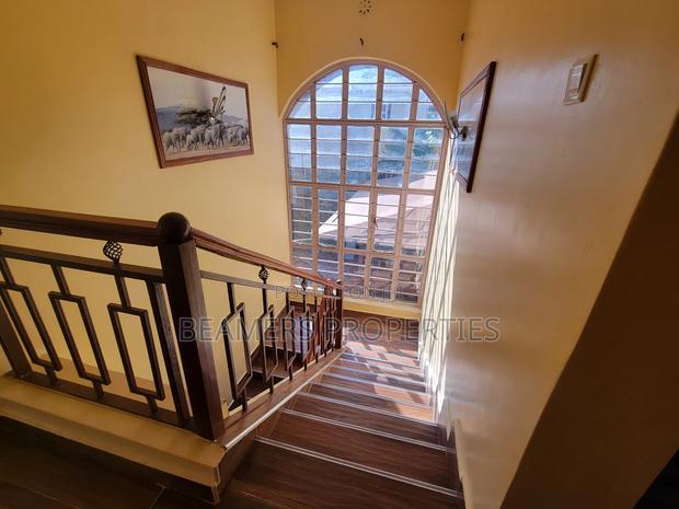 4bdrm Maisonette in Tola Estate for sale