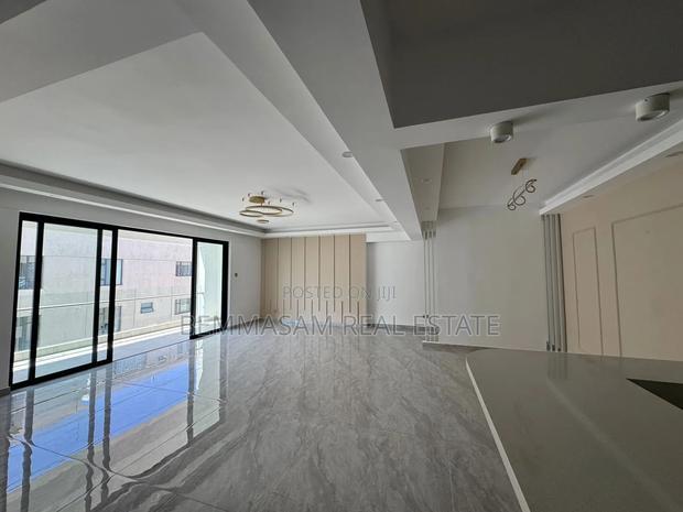 4bdrm Apartment in Lavington, Valley Arcade for sale