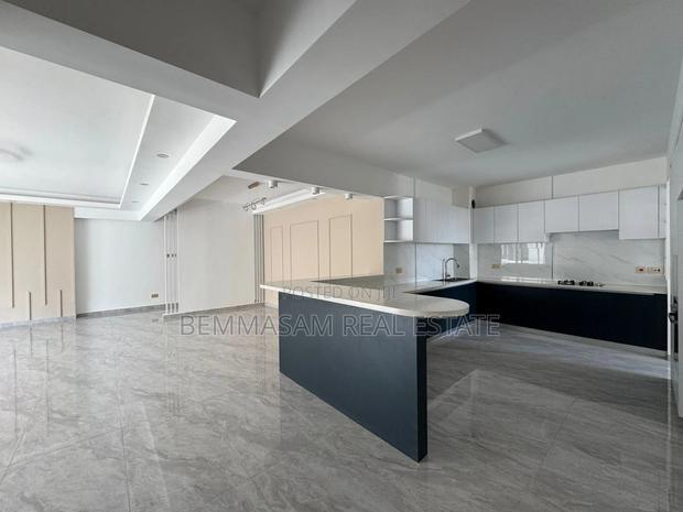 4bdrm Apartment in Lavington, Valley Arcade for sale