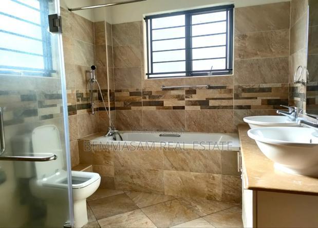 3bdrm Apartment in Westlands, Raphta Road Area for sale