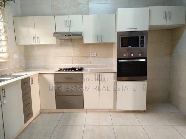 3bdrm Apartment in Westlands, Raphta Road Area for sale