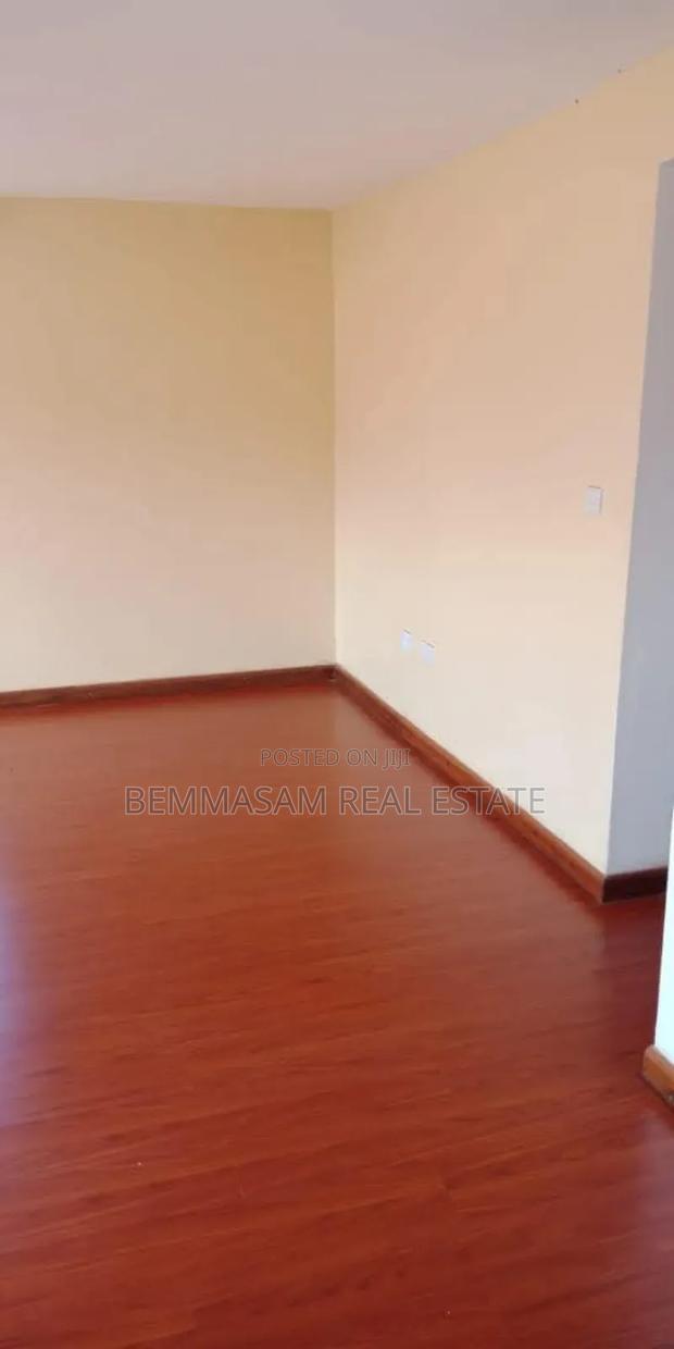 4bdrm Townhouse/Terrace in Muchatha for sale