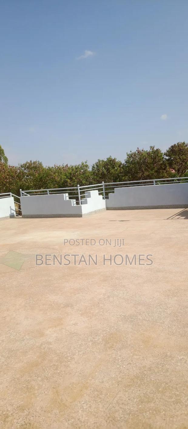 3bdrm Bungalow in St Linda Gwa Kairu, Kimbo for sale