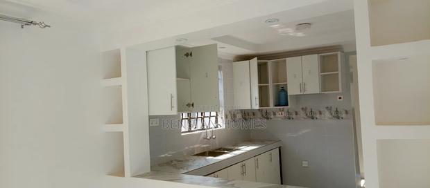 3bdrm Bungalow in St Linda Gwa Kairu, Kimbo for sale