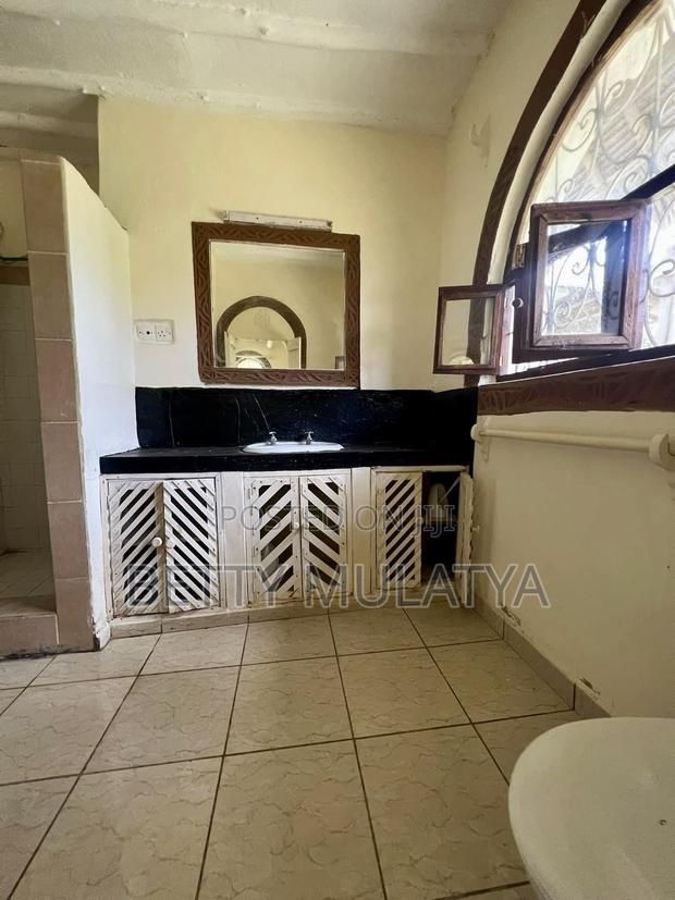 2bdrm Villa in P.K Estate, Malindi for sale