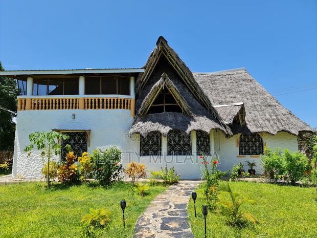 2bdrm Villa in P.K Estate, Malindi for sale