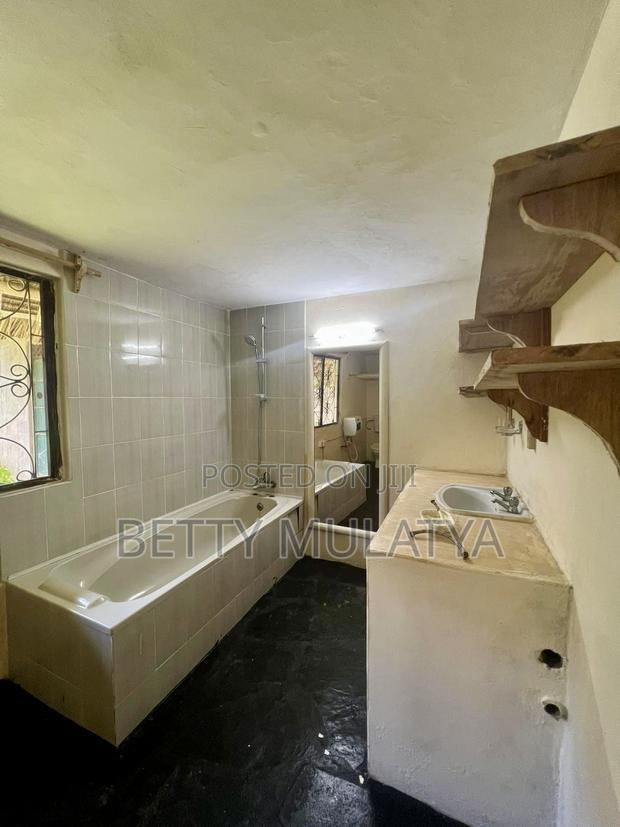 2bdrm Villa in P.K Estate, Malindi for sale