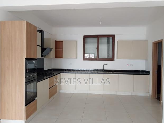 4bdrm Apartment in Parklands for rent