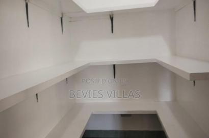 5bdrm Duplex in Kileleshwa for rent