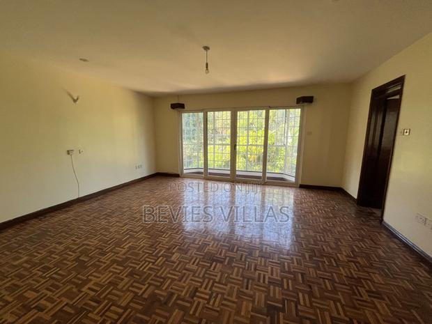 5bdrm Townhouse / Terrace in Spring Valley for rent